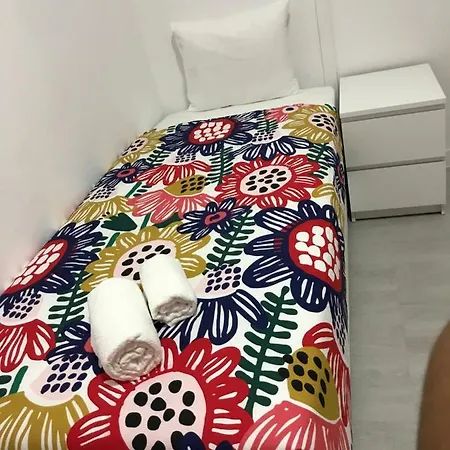 Charming Episode ליסבון