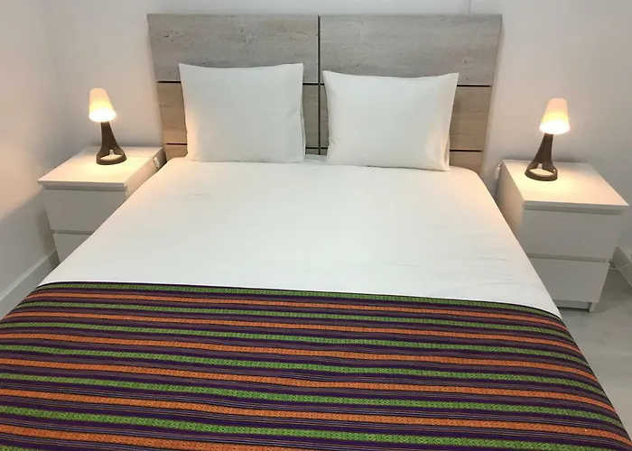 Hostel Charming Episode